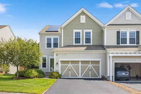 17 Frostpane Ln #17, Hopkinton, MA 01748