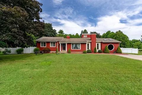 79 Barbara Ln, Agawam, MA 01030
