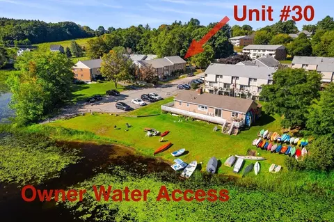 30 Glen Devin St #30, Amesbury, MA 01913