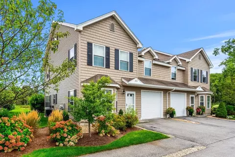170 Beach Rd #25, Salisbury, MA 01952