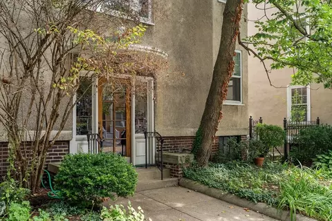 8 Avon St #1, Cambridge, MA 02138