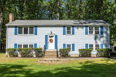 14 Beaver Brk, Littleton, MA 01460