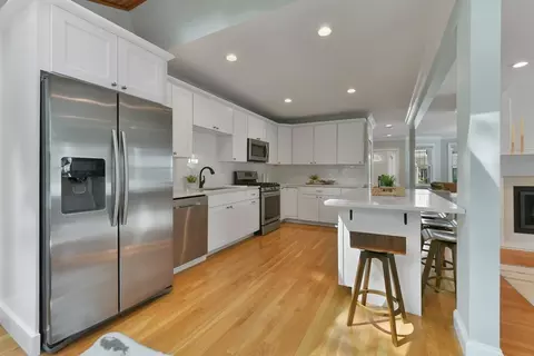 32 Hillock St, Boston, MA 02131 photo 6