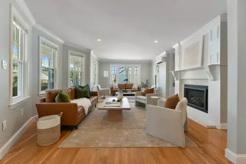 32 Hillock St, Boston, MA 02131 photo 11