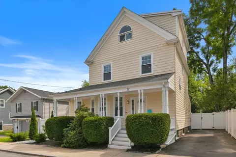 32 Hillock St, Boston, MA 02131