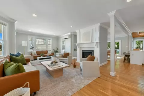 32 Hillock St, Boston, MA 02131 photo 3