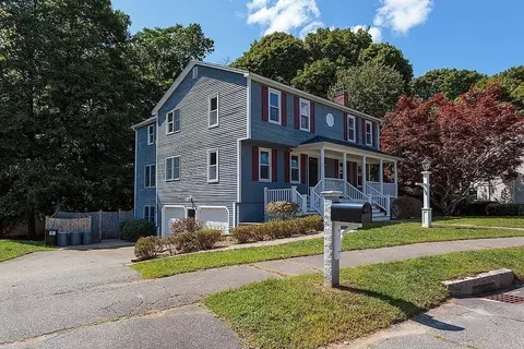 28 Francis Dr, Reading, MA 01867