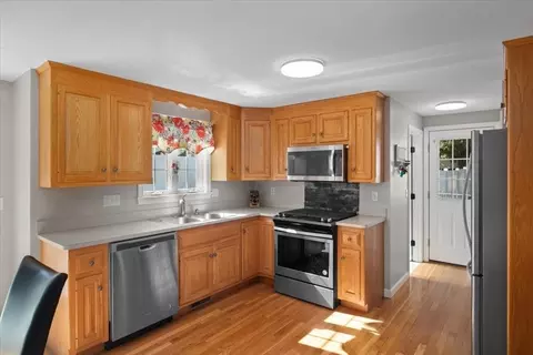 18 Joy, Franklin, MA 02038 photo 15