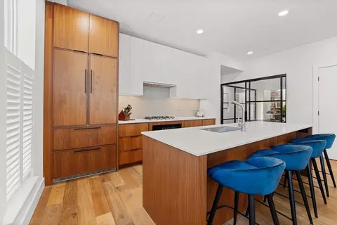 566 Columbus Ave #102, Boston, MA 02118