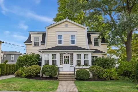 34 Washington St, Reading, MA 01867 photo 3