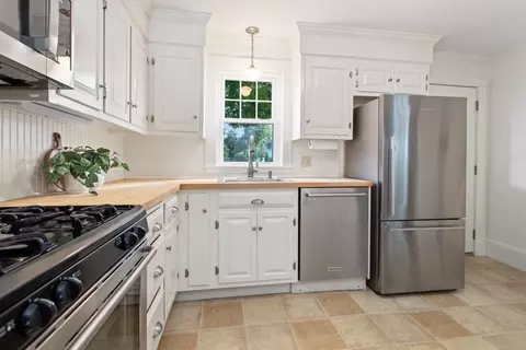 34 Washington St, Reading, MA 01867 photo 17