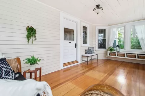 34 Washington St, Reading, MA 01867 photo 6