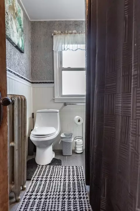 Bath - 245 Madison St, Fall River, MA 02720 photo 3 of 3