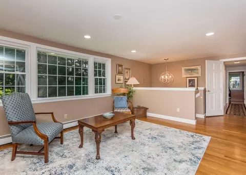 25 Trout Pond Ln, Needham, MA 02492 photo 3