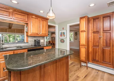 25 Trout Pond Ln, Needham, MA 02492 photo 6