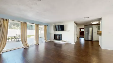 25 Clara Rd, Framingham, MA 01701 photo 4