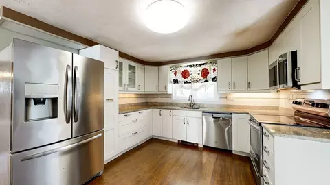 25 Clara Rd, Framingham, MA 01701 photo 5