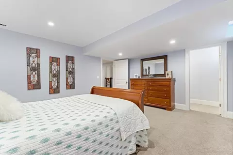 28 Old Farm Rd, Needham, MA 02492 photo 32
