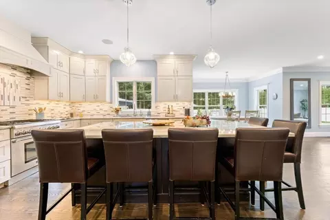 28 Old Farm Rd, Needham, MA 02492 photo 12