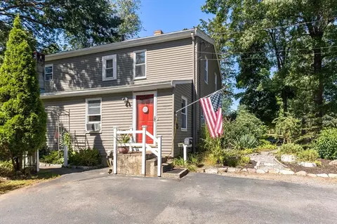 531-533 Middle St, Braintree, MA 02184
