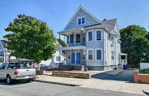 23-25 Boylston St, Malden, MA 02148