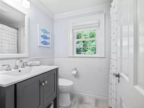 33 Thackeray Rd, Wellesley, MA 02481 photo 16
