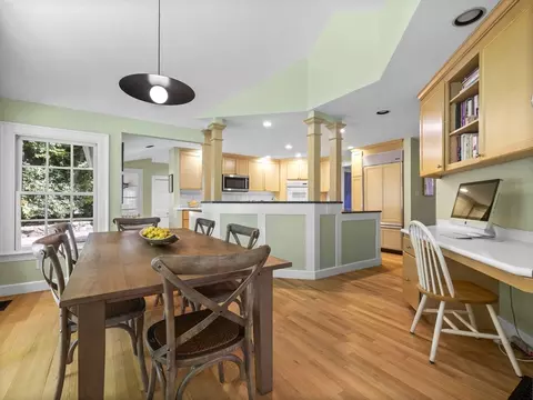 33 Thackeray Rd, Wellesley, MA 02481 photo 12