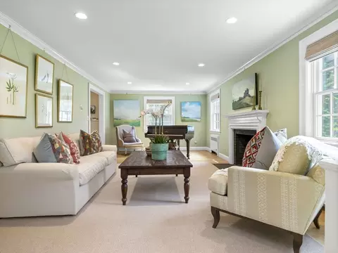 33 Thackeray Rd, Wellesley, MA 02481 photo 5