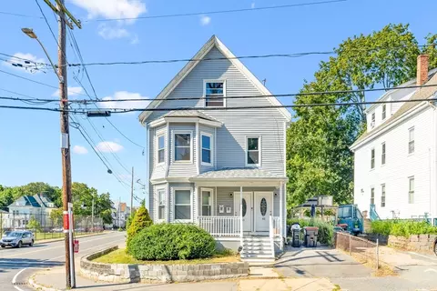 63 Clifton Ave, Brockton, MA 02301