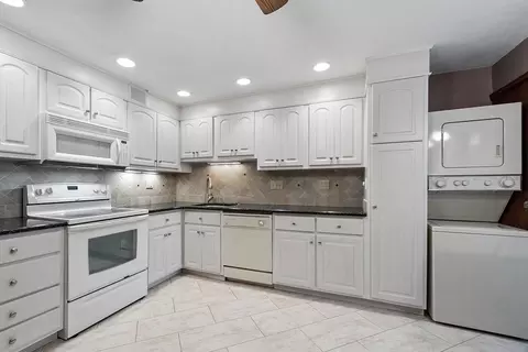 120 Parker #22, Acton, MA 01720