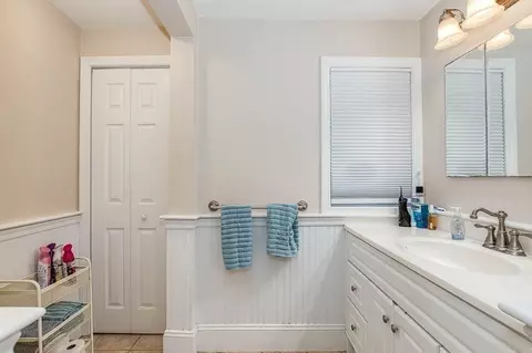 14 Linden Pl, Dedham, MA 02026 photo 20