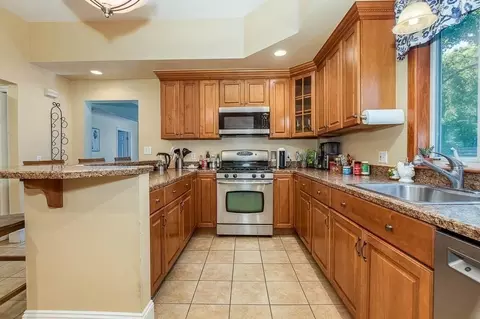 14 Linden Pl, Dedham, MA 02026 photo 10