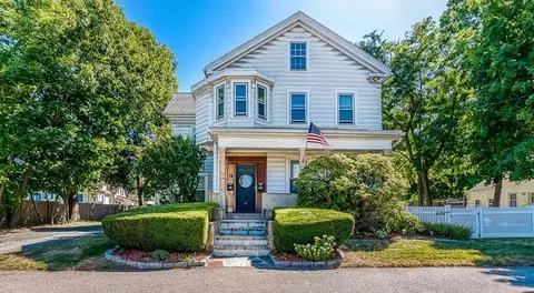 14 Linden Pl, Dedham, MA 02026