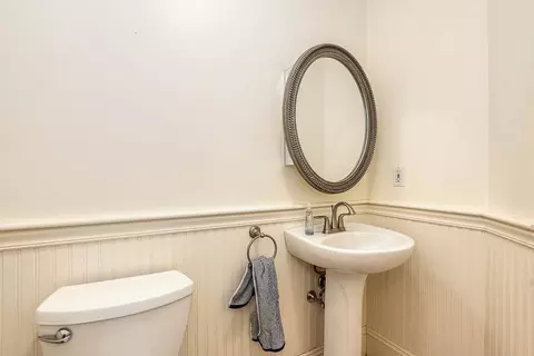 14 Linden Pl, Dedham, MA 02026 photo 5