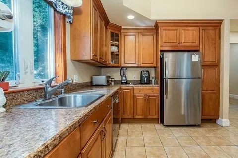 14 Linden Pl, Dedham, MA 02026 photo 11