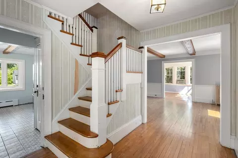 66 Berwick St, Worcester, MA 01602 photo 8