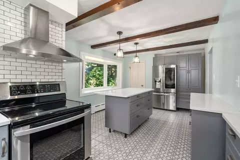 66 Berwick St, Worcester, MA 01602 photo 6