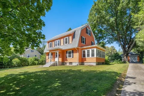 66 Berwick St, Worcester, MA 01602 photo 2
