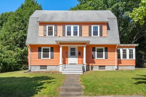 66 Berwick St, Worcester, MA 01602