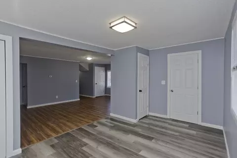93 Hancock St, Springfield, MA 01109 photo 9
