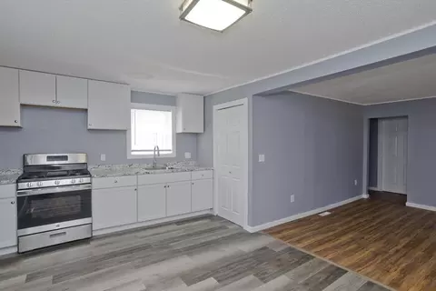 93 Hancock St, Springfield, MA 01109 photo 6