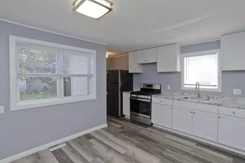 93 Hancock St, Springfield, MA 01109 photo 5