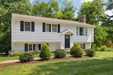 137 Elm St, Bridgewater, MA 02324