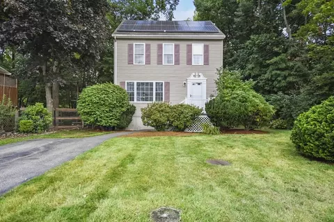 128 Hibiscus Ave, Waltham, MA 02451
