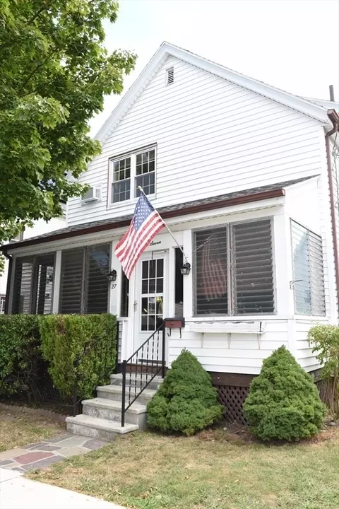 27 Woodward St, Everett, MA 02149 photo 2