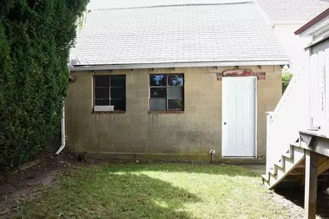27 Woodward St, Everett, MA 02149 photo 4