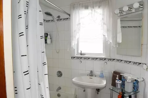 27 Woodward St, Everett, MA 02149 photo 15