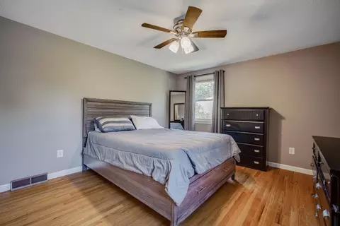 Bedroom - 135 Tamarack Dr, Springfield, MA 01129 photo 2 of 6