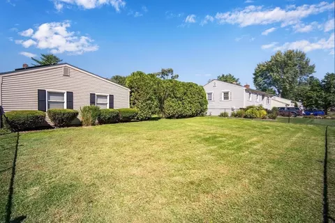 Exterior - 135 Tamarack Dr, Springfield, MA 01129 photo 9 of 9