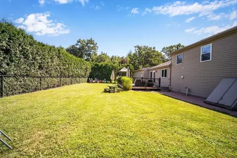 Exterior - 135 Tamarack Dr, Springfield, MA 01129 photo 7 of 9